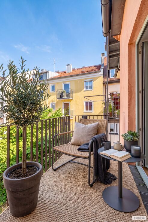Balkon (virtuell möbliert)