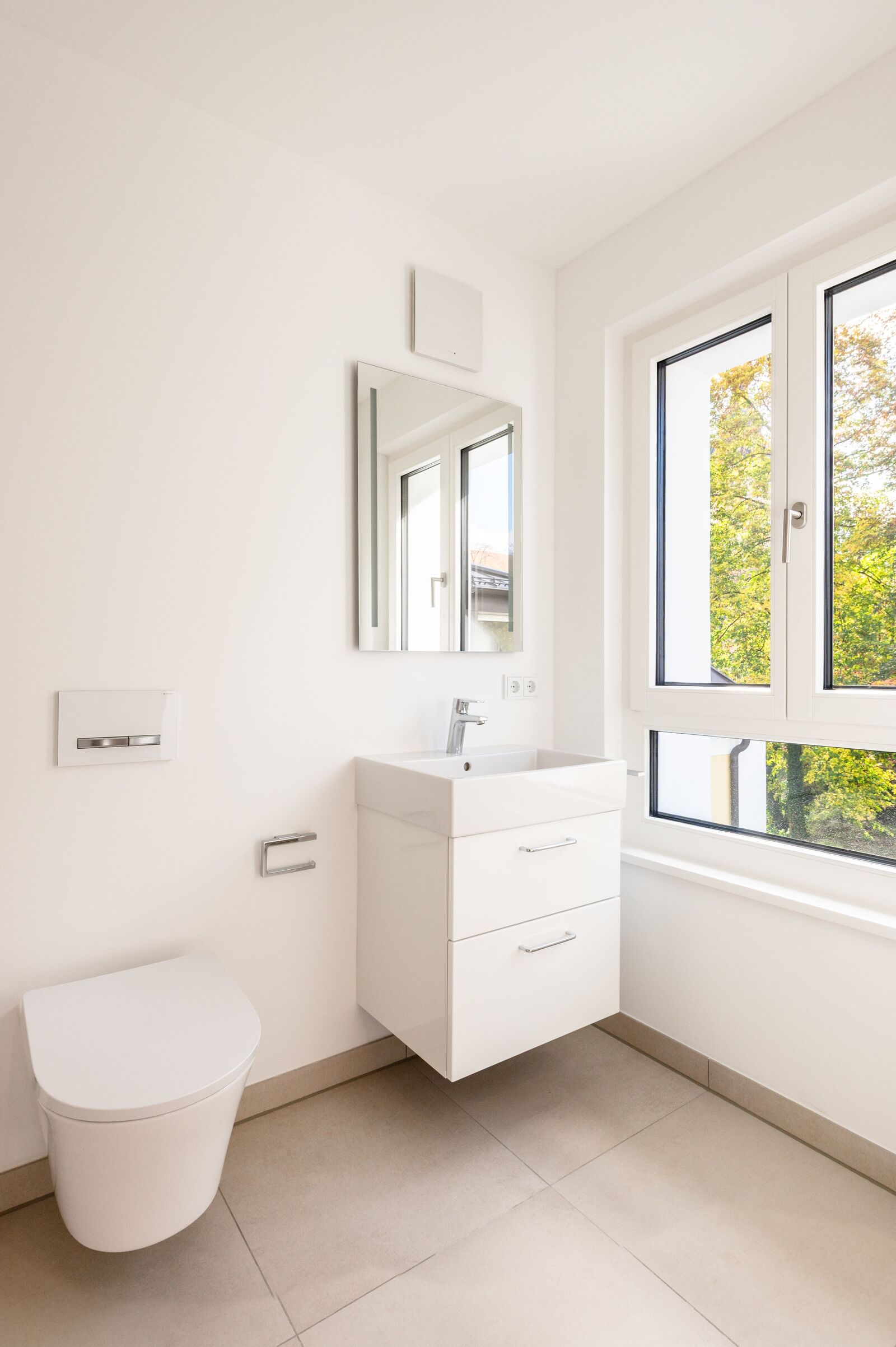 Gäste-WC mit Fenster