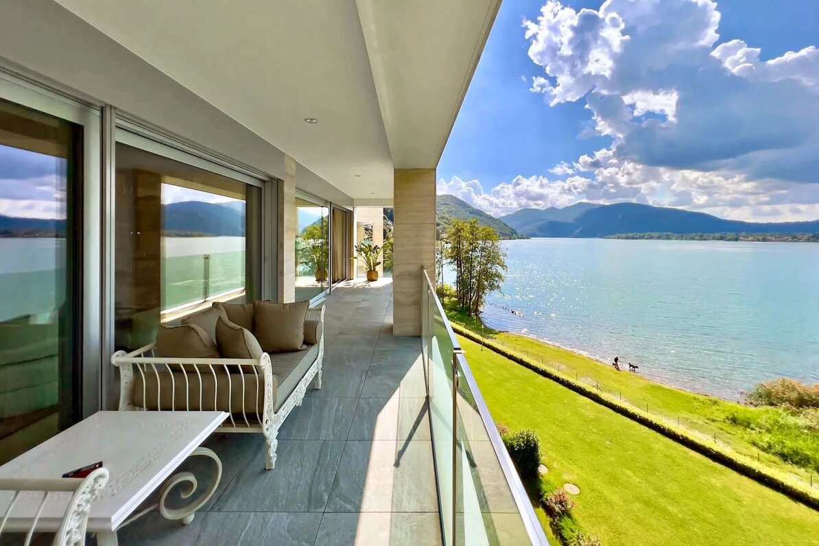 Front Row on Lake Lugano