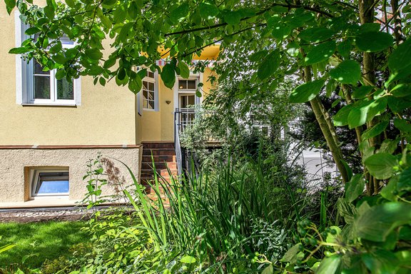 Terrace with private garden