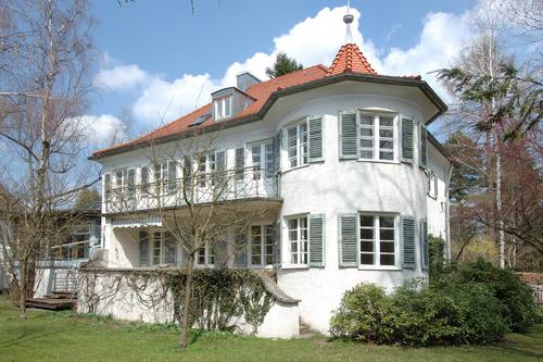 Zauberhafte Altbauvilla von 1928 mit herrlichem Garten