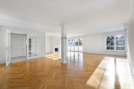 Zeitlos-elegante Beletage in gepflegter Stadtvilla von 2009