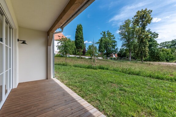 Terrasse mit Garten