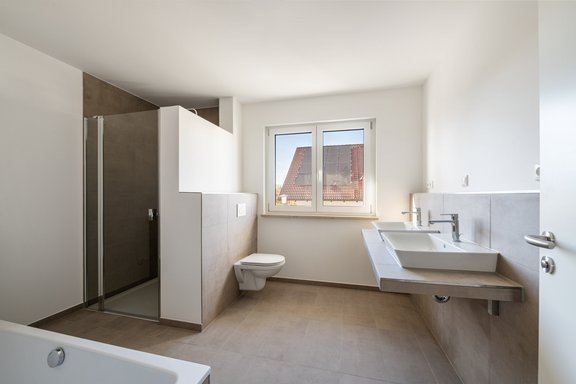 Komfortables Tageslichtbad