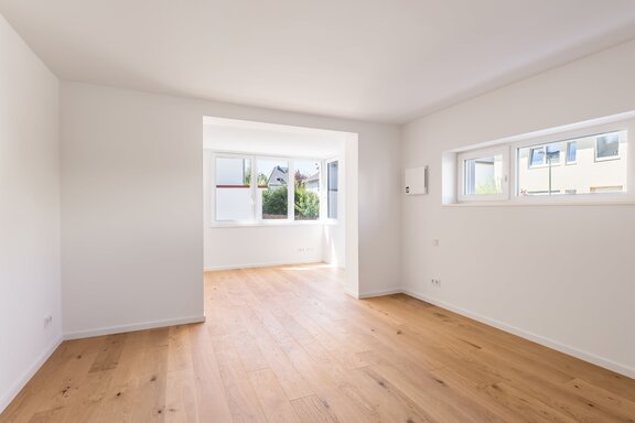 Großzügiges Schlafzimmer