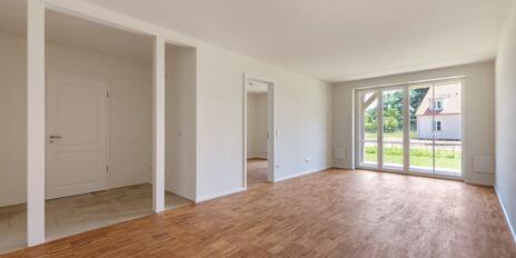 Zum Erstbezug: Sonnige Erdgeschosswohnung mit Südterrasse und Privatgarten