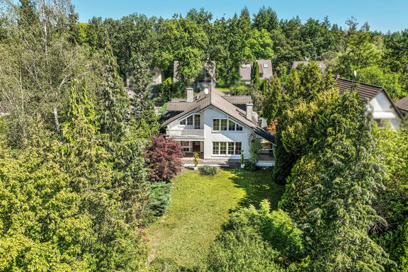 Große Fenster nach Süden