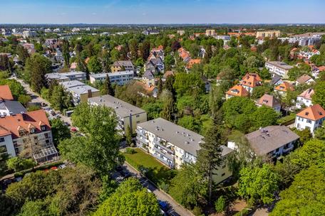 Zwei Mehrfamilienhäuser mit 42 Wohnungen und Tiefgarage