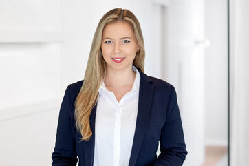 Johanna Bötsch, Research Assistant