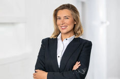 Katharina Ebenau, Marketing Communications Managerin