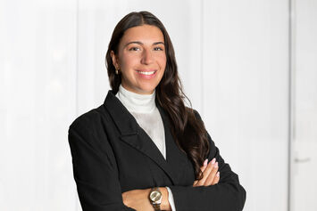 Larissa Günther, Junior estate agent
