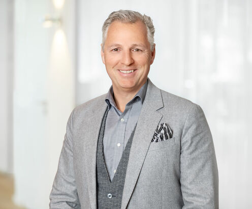 Spencer Hippe, Sales Manager