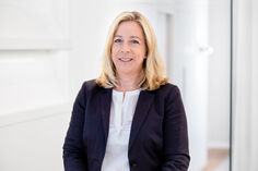 Miriam Hirschler, Estate agent