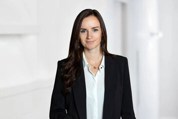 Nina Kosak, Photographer and graphic designer