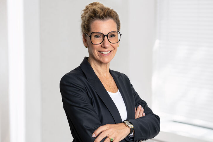 Sabine Lenzer, Leitung Immobilienvertrieb International