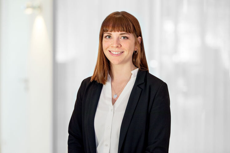 Alina Löhner, Estate agent – lettings