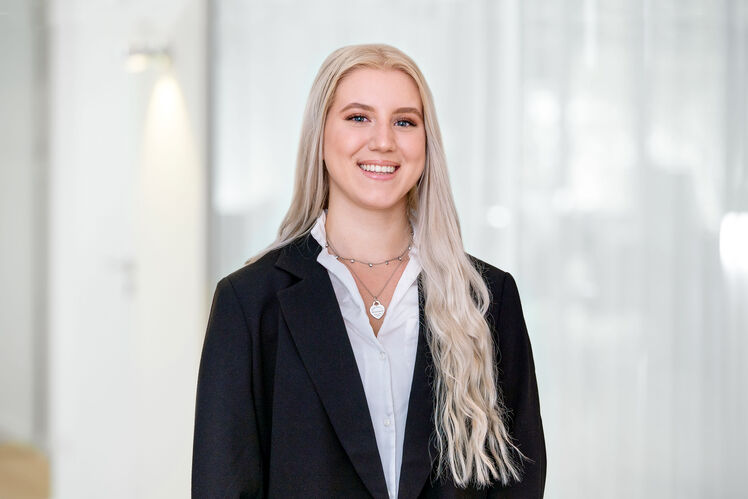 Tessa Lorenz, Graphic designer