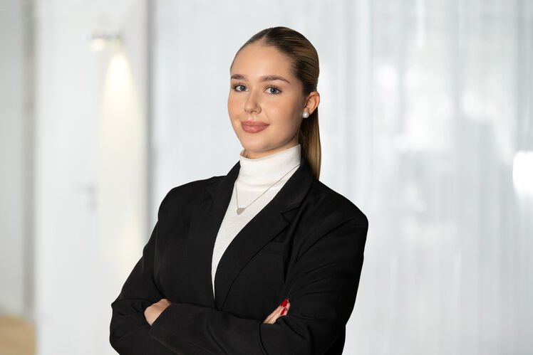 Elena Römer, Social Media Content Creator