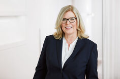Dr. Kerstin Sander, Estate agent