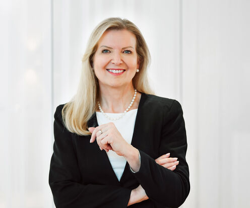 Karin Schlapka, Senior Immobilienmaklerin