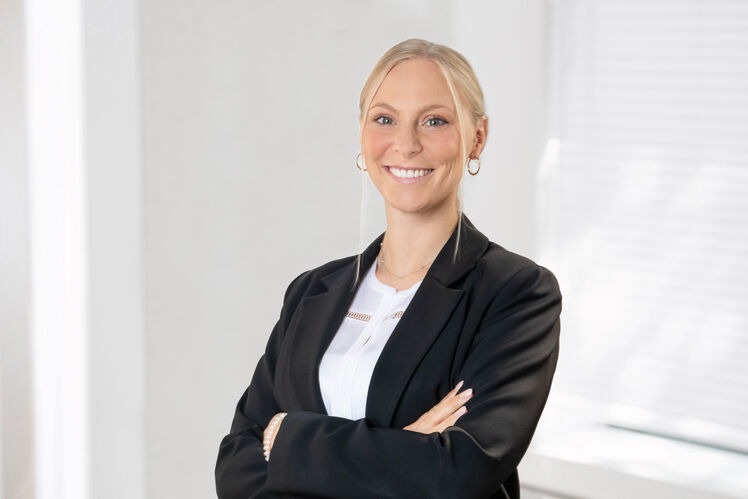 Annalena Schmuck, Research Assistant
