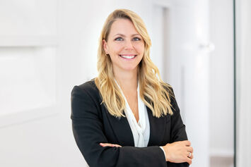 Tanja Schallinger, Estate agent