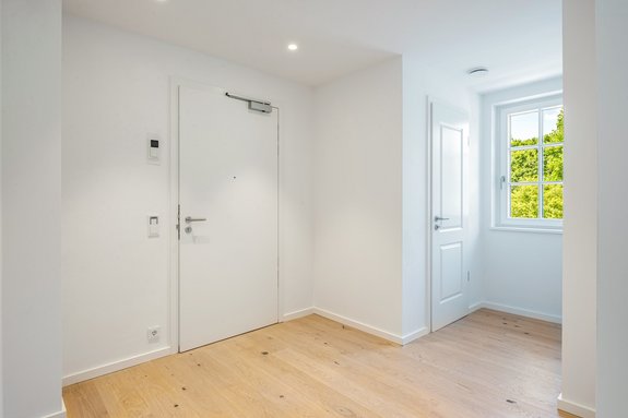 Flur mit Abstellkammer