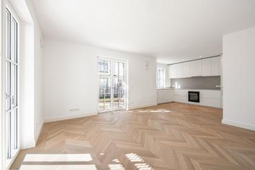 First-time occupancy in an elegant city villa: High-class furnished 3- and 4-room apartments