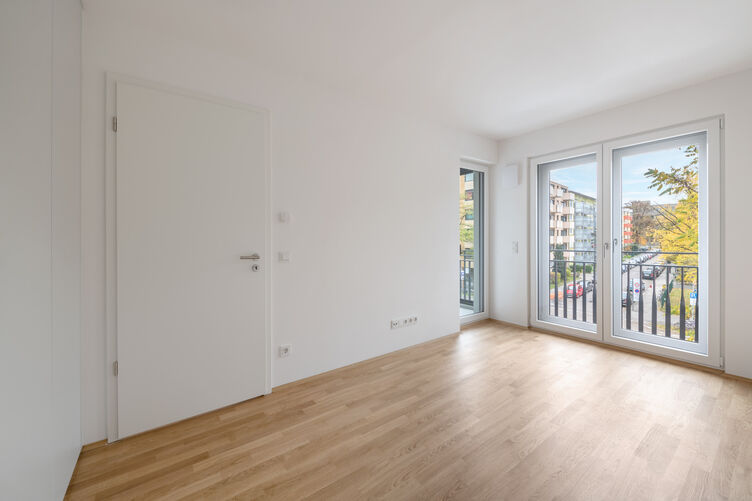 Bedroom with fitted wardrobe
