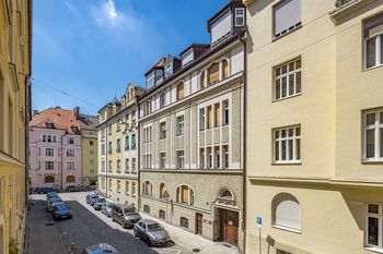 Treppenhaus Mehrfamilienhaus München