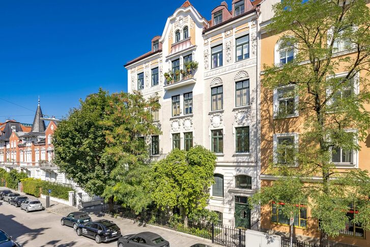 Luxuswohnung in Schwabing — Jugendstil-Altbau in Münchner Premium-Lage