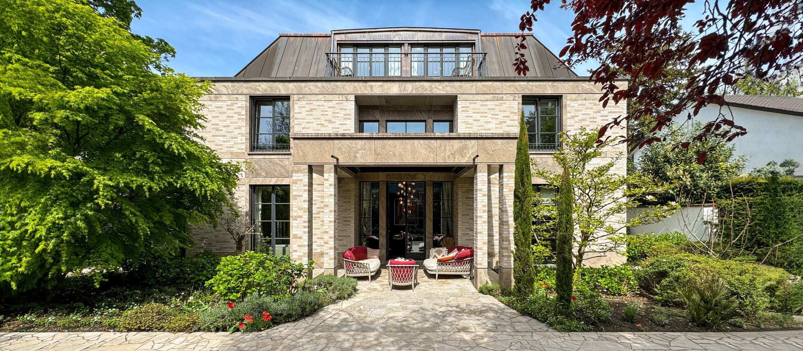 Villa kaufen in Nymphenburg — RIEDEL Immobilien