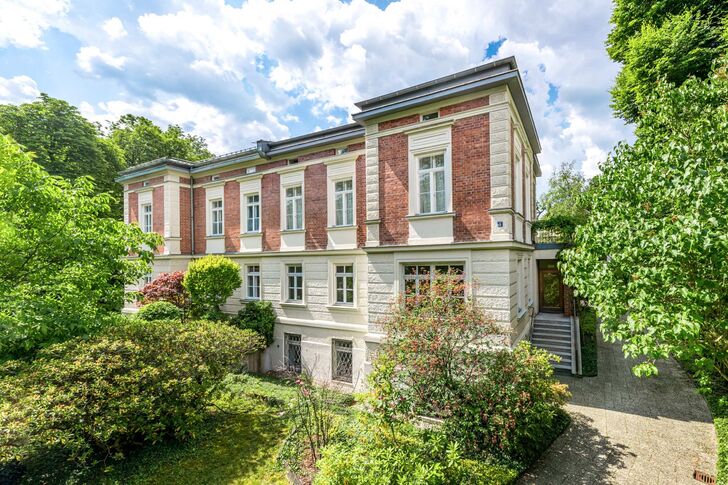 Villen-Architektur Nymphenburg — Gründerzeit-Villa mit Ziegelfassade